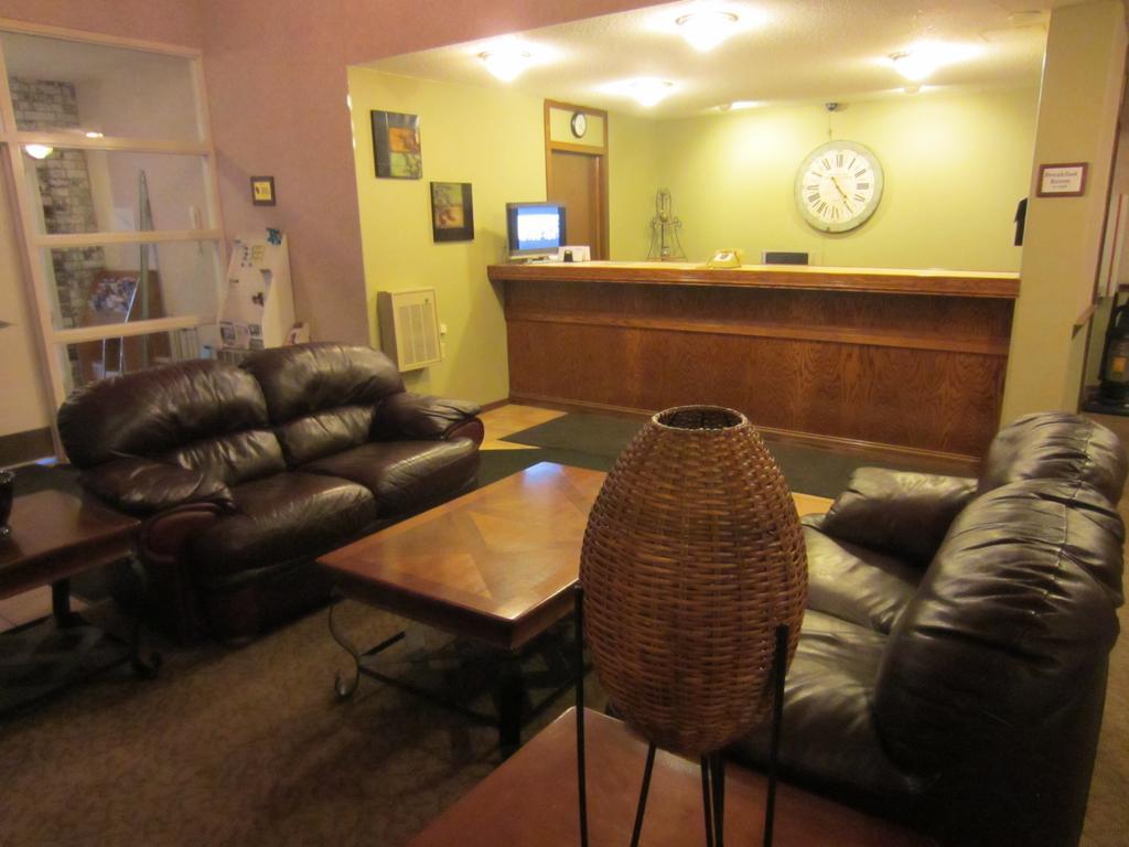 Ripon Welcome Inn And Suites Екстериор снимка