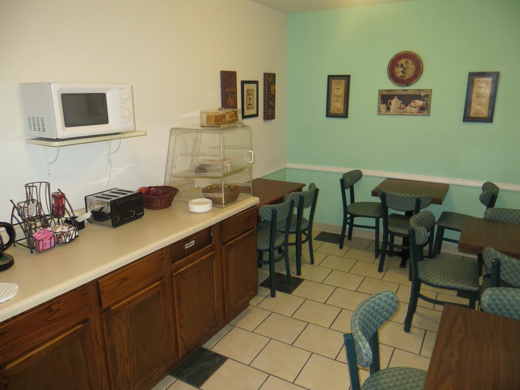 Ripon Welcome Inn And Suites Екстериор снимка